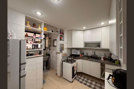 Apartamento à venda com 78m², 3 quartos e 1 vaga Apartamento à venda com 78m², 3 quartos e 1 vagaCozinha e Área de Serviço