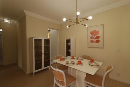 Apartamento à venda com 54m², 2 quartos e 1 vagaSala de Jantar