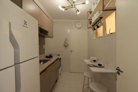 Apartamento à venda com 54m², 2 quartos e 1 vagaCozinha