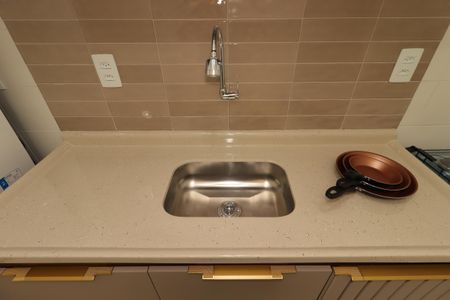 Apartamento à venda com 54m², 2 quartos e 1 vagaCozinha - Pia