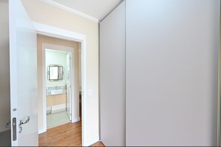 Apartamento à venda com 95m², 3 quartos e 2 vagasQuarto 3