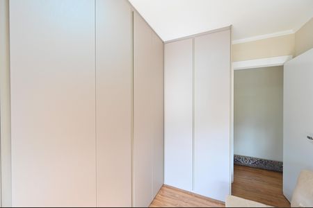 Apartamento à venda com 95m², 3 quartos e 2 vagasQuarto 2