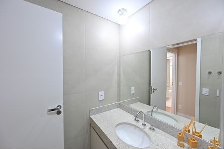 Apartamento à venda com 95m², 3 quartos e 2 vagasBanheiro Social