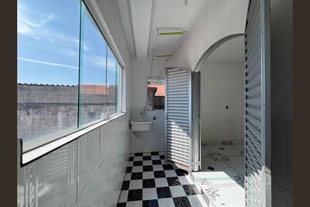 Casa à venda com 170m², 3 quartos e 1 vaga Casa à venda com 170m², 3 quartos e 1 vagaÁrea de Serviço/ Varanda - Casa 1