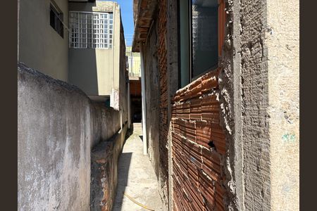 Casa à venda com 170m², 3 quartos e 1 vaga Casa à venda com 170m², 3 quartos e 1 vagaCorredor externo