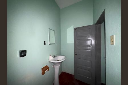 Casa à venda com 170m², 3 quartos e 1 vaga Casa à venda com 170m², 3 quartos e 1 vagaBanheiro - Casa 2
