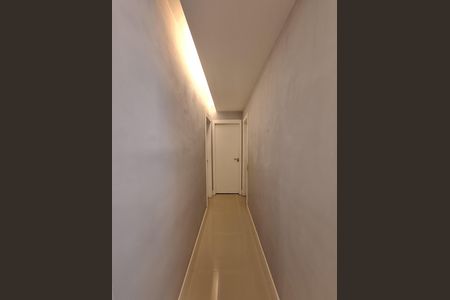 Apartamento à venda com 56m², 2 quartos e 1 vagaCorredor