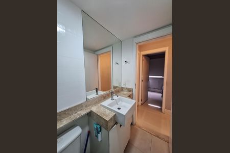 Apartamento à venda com 56m², 2 quartos e 1 vagaBanheiro Social