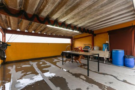 Casa à venda com 296m², 5 quartos e 3 vagasSalão de festas