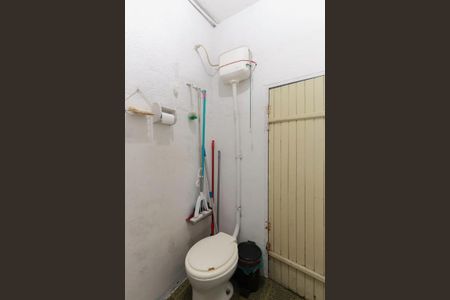 Casa à venda com 296m², 5 quartos e 3 vagasCasa 3 - Banheiro