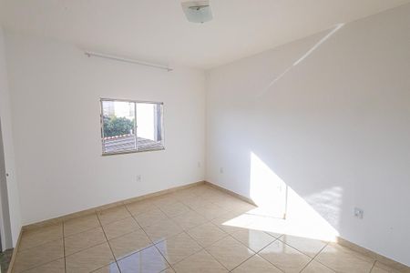 Quarto / suite de casa para alugar com 1 quarto, 46m² em Jardim Florencia (venda Nova), Belo Horizonte