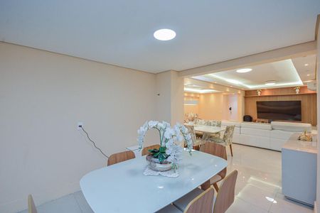 Apartamento para alugar com 170m², 5 quartos e 2 vagasSacada
