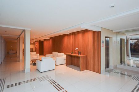 Apartamento para alugar com 170m², 5 quartos e 2 vagasHall social
