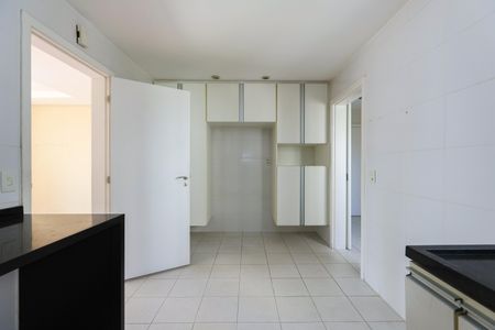 Apartamento à venda com 128m², 3 quartos e 2 vagasCozinha