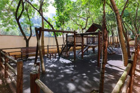 Apartamento à venda com 128m², 3 quartos e 2 vagasÁrea comum - Playground