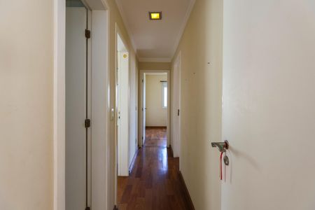 Apartamento à venda com 128m², 3 quartos e 2 vagasCorredor