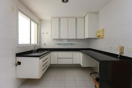 Apartamento à venda com 128m², 3 quartos e 2 vagasCozinha