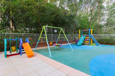 Apartamento à venda com 128m², 3 quartos e 2 vagasÁrea comum - Playground