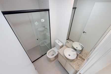Studio para alugar com 32m², 1 quarto e sem vaga Studio para alugar com 32m², 1 quarto e sem vagaBanheiro