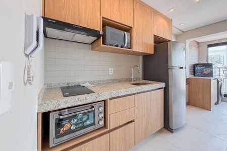 Cozinha de kitnet/studio para alugar com 1 quarto, 32m² em Vila Dom Pedro I, São Paulo