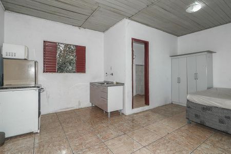 Sala / Quarto / Cozinha de apartamento para alugar com 1 quarto, 30m² em Costa E Silva, Porto Alegre
