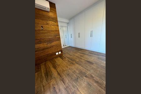 Apartamento à venda com 94m², 2 quartos e 2 vagas Apartamento à venda com 94m², 2 quartos e 2 vagasQuarto