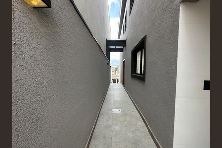 Casa de condomínio à venda com 171m², 3 quartos e 2 vagasQuintal