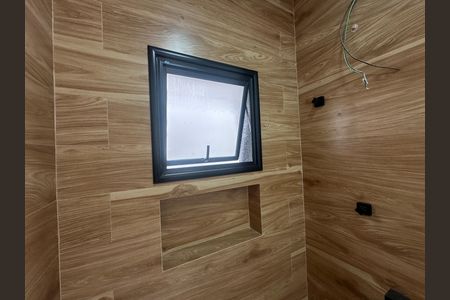 Casa de condomínio à venda com 171m², 3 quartos e 2 vagasBanheiro da Suíte