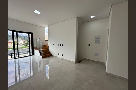 Sala de casa de condomínio à venda com 3 quartos, 171m² em Alphaville, Santana de Parnaíba