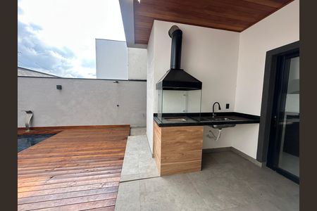 Casa de condomínio à venda com 171m², 3 quartos e 2 vagasChurrasqueira