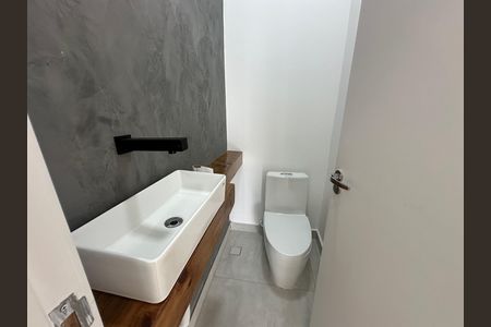Casa de condomínio à venda com 171m², 3 quartos e 2 vagasLavabo