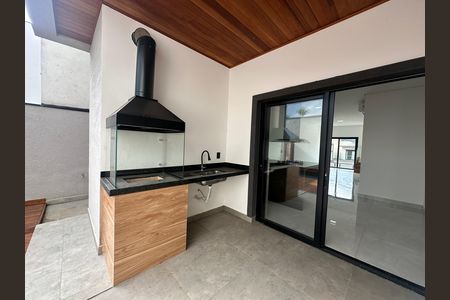 Casa de condomínio à venda com 171m², 3 quartos e 2 vagasChurrasqueira