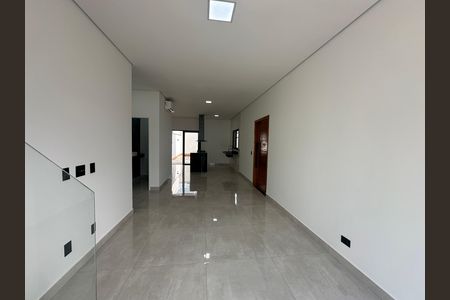 Casa de condomínio à venda com 171m², 3 quartos e 2 vagasSala