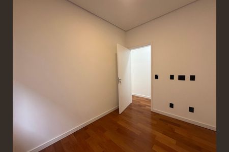 Casa de condomínio à venda com 171m², 3 quartos e 2 vagasQuarto 1
