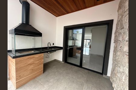 Casa de condomínio à venda com 171m², 3 quartos e 2 vagasChurrasqueira