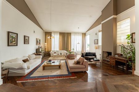 Sala  de casa à venda com 3 quartos, 720m² em Residencial Seis (Alphaville), Santana de Parnaíba