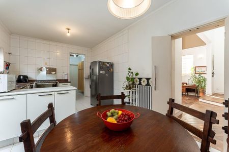 Casa de condomínio à venda com 720m², 2 quartos e 5 vagas Casa de condomínio à venda com 720m², 2 quartos e 5 vagasCozinha