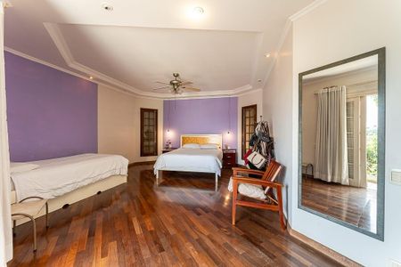 Casa de condomínio à venda com 720m², 2 quartos e 5 vagas Casa de condomínio à venda com 720m², 2 quartos e 5 vagasQuarto