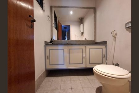 Apartamento para alugar com 110m², 2 quartos e 1 vaga Apartamento para alugar com 110m², 2 quartos e 1 vagaBanheiro 2