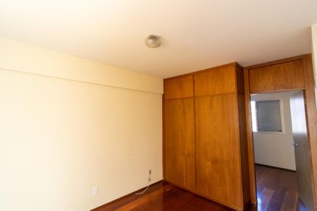 Quarto de apartamento à venda com 1 quarto, 48m² em Vila Lidia, Campinas