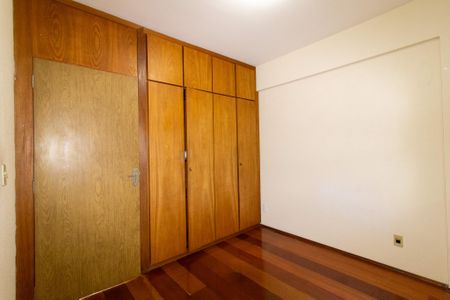 Quarto de apartamento à venda com 1 quarto, 48m² em Vila Lidia, Campinas