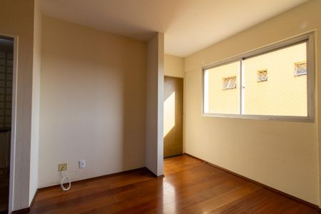 Sala de apartamento à venda com 1 quarto, 48m² em Vila Lidia, Campinas