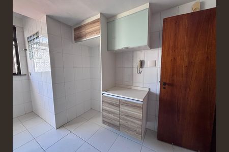 Apartamento à venda com 102m², 2 quartos e 2 vagas Apartamento à venda com 102m², 2 quartos e 2 vagasCozinha