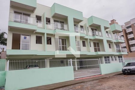 Studio para alugar com 40m², 1 quarto e 1 vaga Studio para alugar com 40m², 1 quarto e 1 vagaFachada