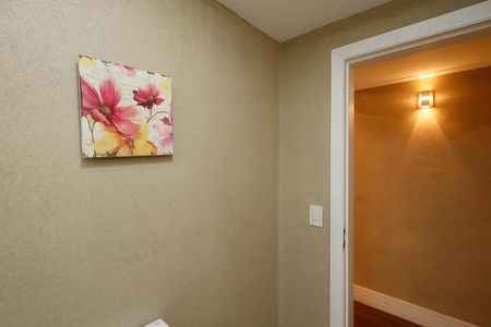 Casa de condomínio à venda com 235m², 4 quartos e 3 vagas Casa de condomínio à venda com 235m², 4 quartos e 3 vagasLavabo
