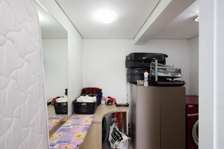 Casa de condomínio à venda com 235m², 4 quartos e 3 vagas Casa de condomínio à venda com 235m², 4 quartos e 3 vagasQuarto da Área de Serviço