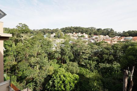 Casa de condomínio à venda com 235m², 4 quartos e 3 vagas Casa de condomínio à venda com 235m², 4 quartos e 3 vagasVista