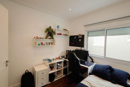 Casa de condomínio à venda com 235m², 4 quartos e 3 vagas Casa de condomínio à venda com 235m², 4 quartos e 3 vagasQuarto 2
