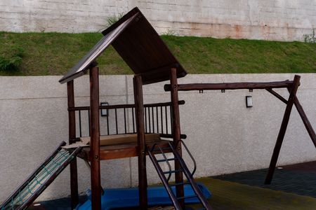 Apartamento para alugar com 34m², 2 quartos e 1 vaga Apartamento para alugar com 34m², 2 quartos e 1 vagaPlayground