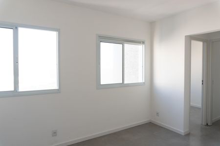 Sala de apartamento para alugar com 2 quartos, 34m² em Vila Sul Americana, Carapicuíba